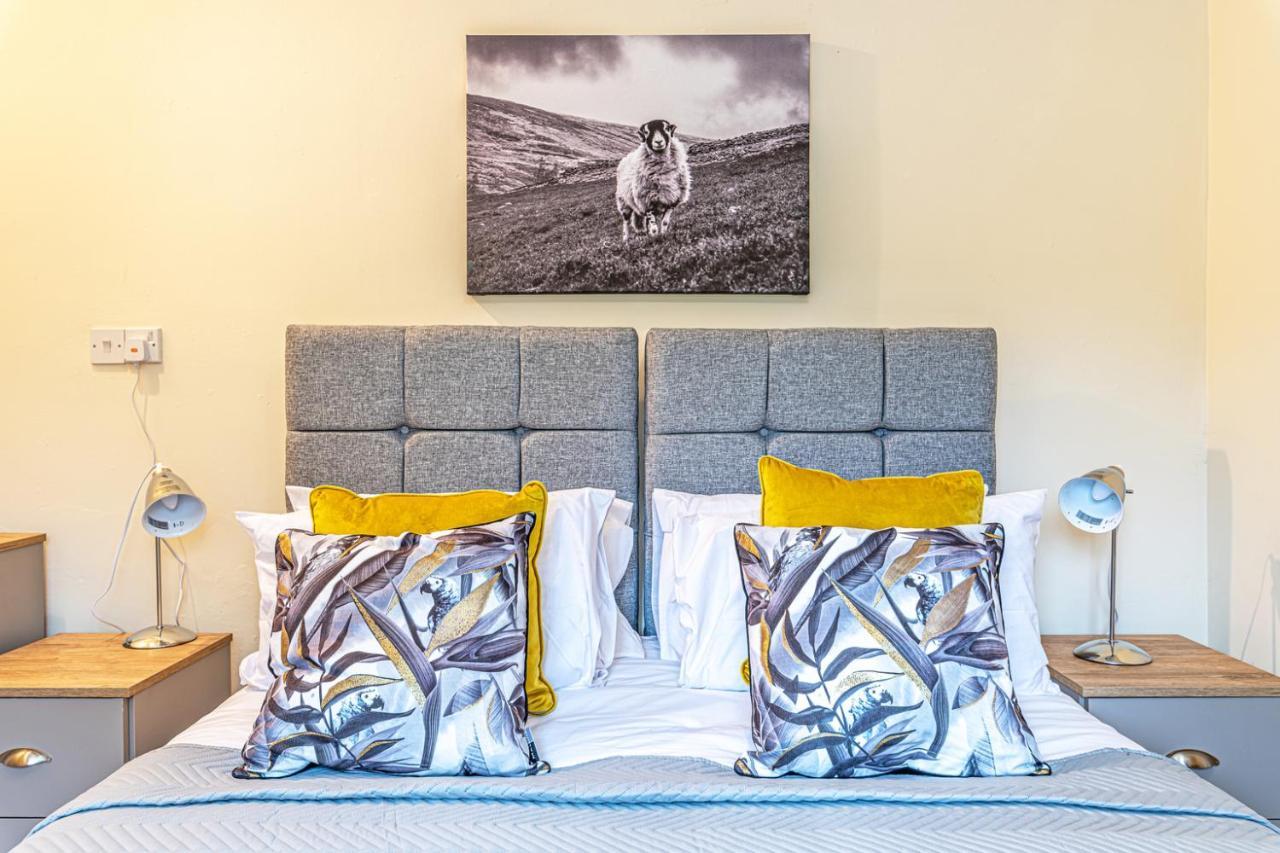 Scalebar Bridge End Mill Apartment Сетъл Екстериор снимка